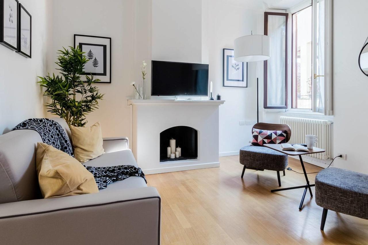 Joivy Lovely Flat For 5 Close To Sforzesco Castle Milan Exterior photo